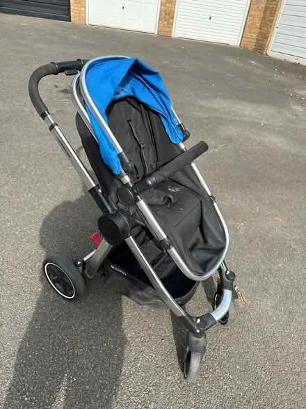 Photo of free Travel system (OX14) #1