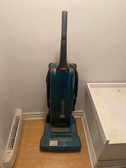 Photo of free Vacuum (Vanier) #1