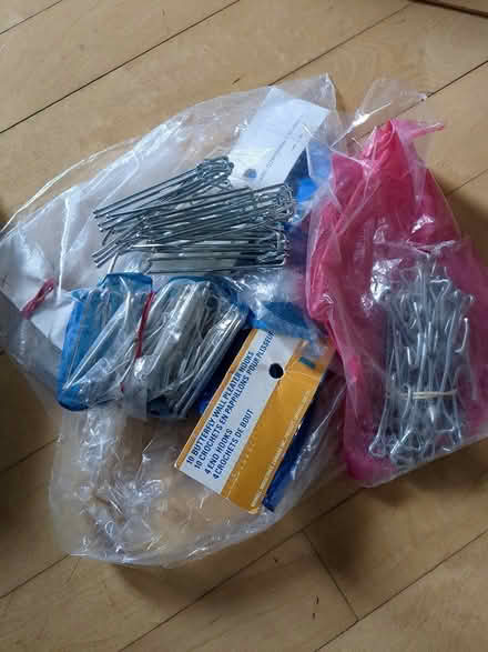 Photo of free Curtain hooks (Hunt Club/Prince of Wales) #2