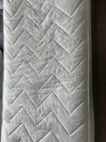 Photo of free Single divan base & mattress (Emmbrook RG41) #3
