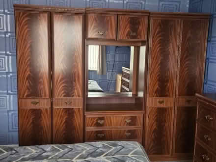 Photo of free Mahogany Bedroom Furniture Set (Sundon Park LU3) #2
