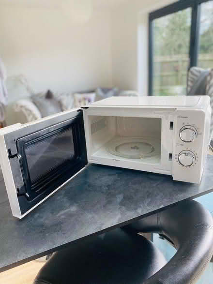 Photo of free Small 20L Microwave Oven (Towcester NN12) #1