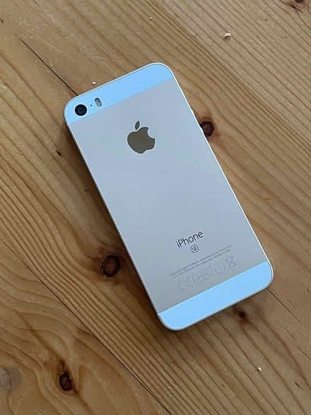 Photo of free iPhone SE (1st generation) (NW Chichester) #2