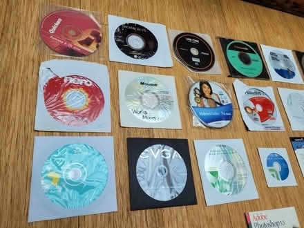 Photo of free a bunch of old software installers (Walton-on-Thames KT12) #2