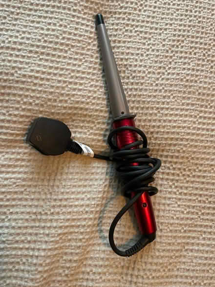 Photo of free Two hair curling tongs (SL6 Boyn Hill) #1