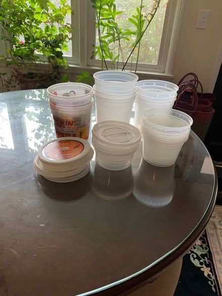 Photo of free Plastic to go containers (Capitol Hill) #1