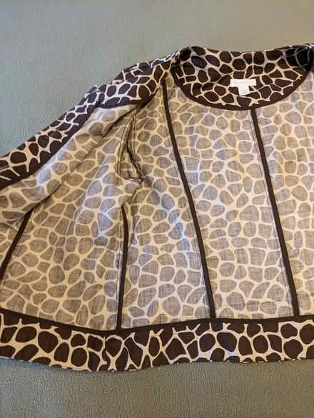 Photo of free Women's blazer, size L (14) (Anacostia) #4