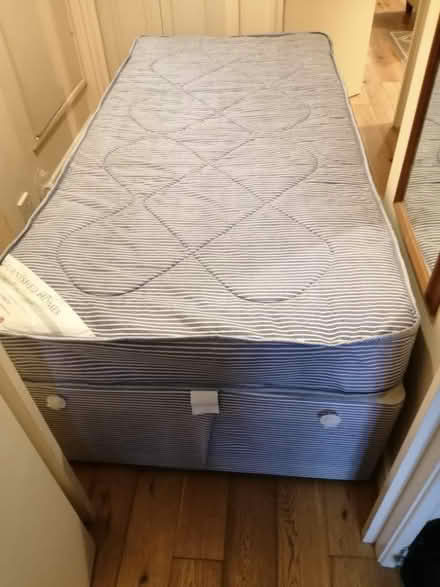 Photo of free Single bed with mattress (SE13) #1
