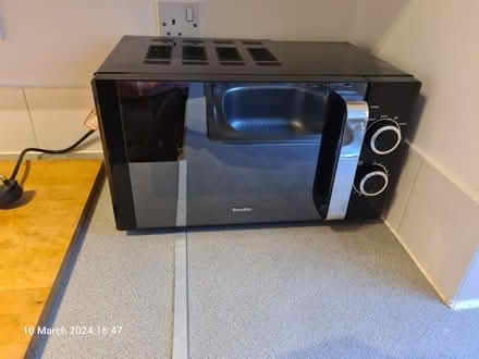 Photo of free Breville microwave (Canary Wharf) #1