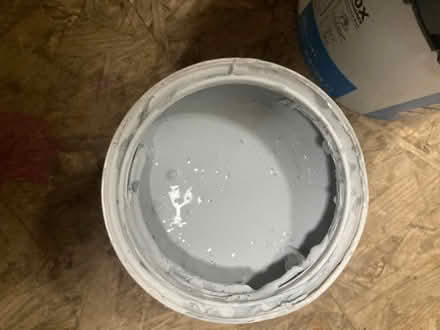 Photo of free Valspar wood/metal paint pale grey 1l (Stacey Bank S6) #1