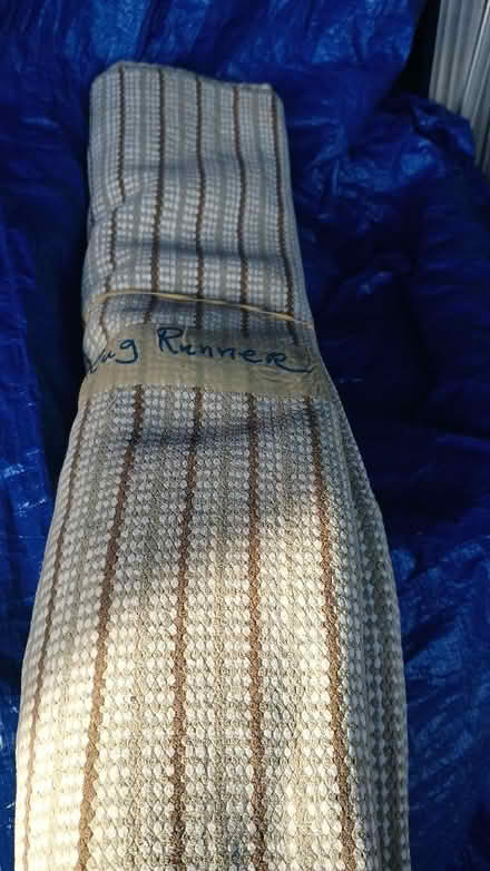 Photo of free Rug runner (75237) #1