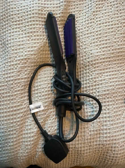 Photo of free 4 x straighteners (SL6 Boyn Hill) #2