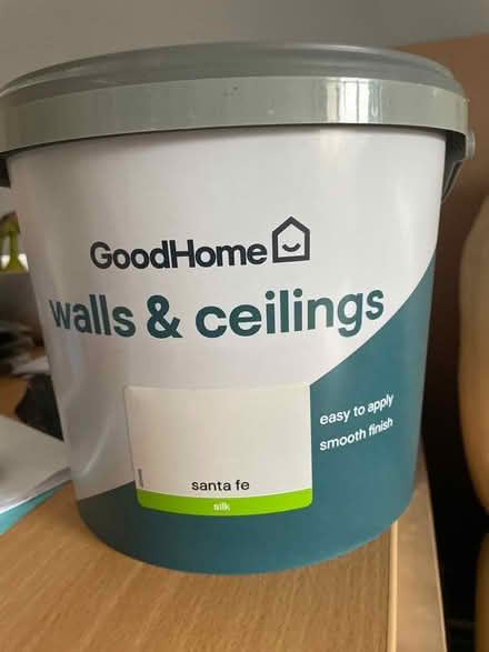 Photo of free Wall paint 5litre (Battersea SW11) #1