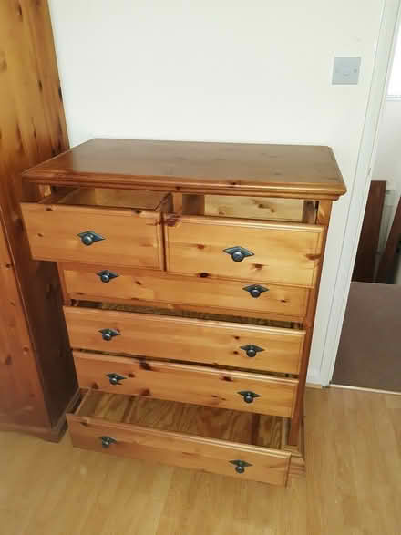 Photo of free 6 drawers cabinet (Wickford) #1