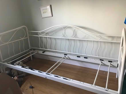 Photo of free Day bed (Rampton Notts) #1