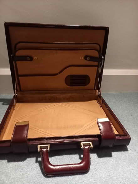 Photo of free Attache / briefcase (SM4) #2