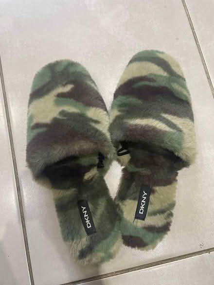 Photo of free Slippers DKNY (Forest Hill OX33) #1