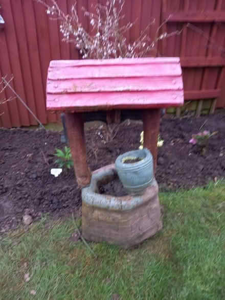 Photo of free Concrete wishing well (Gobowen SY11) #1