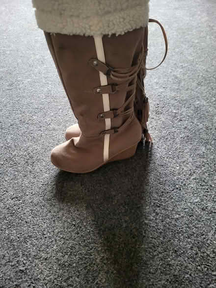 Photo of free Boots (LS26) #1