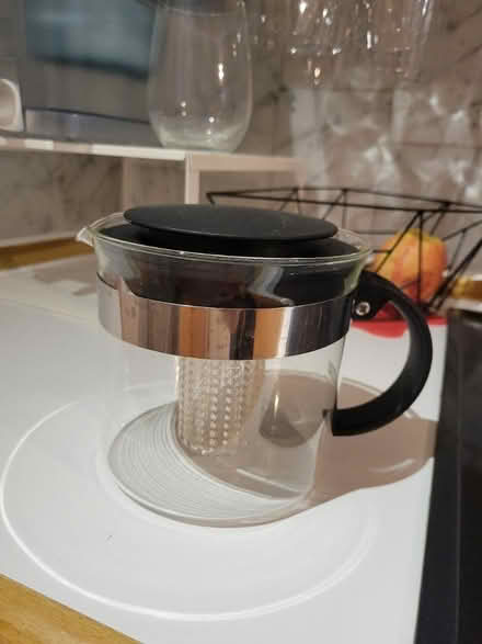 Photo of free Tea pot, glass, about 1l (I think) (Rotherhithe) #1