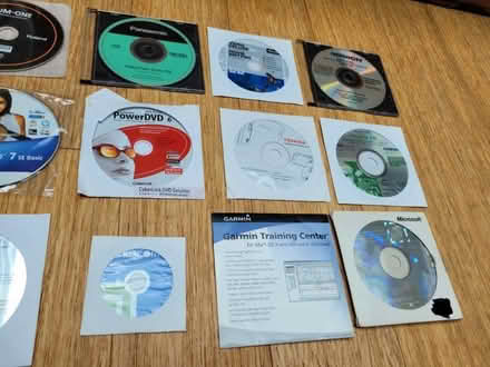 Photo of free a bunch of old software installers (Walton-on-Thames KT12) #3