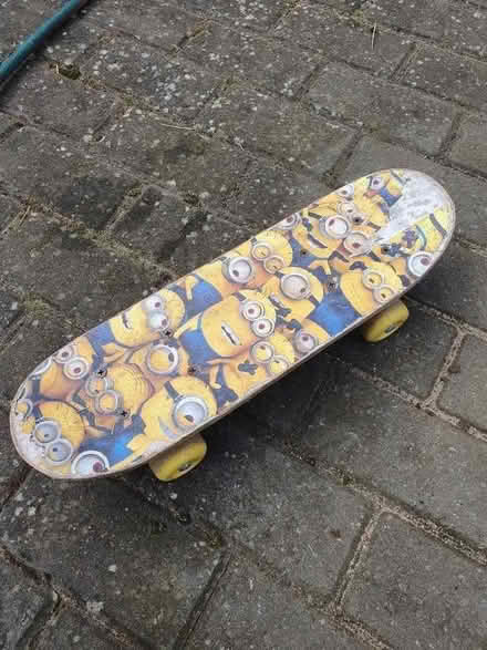 Photo of free Skateboard - small kids Minions (New Marston OX3) #2