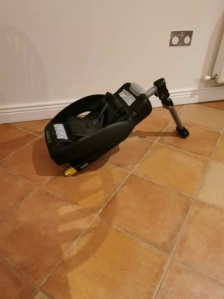 Photo of free Maxicosi car seat base (Whitehall) #1