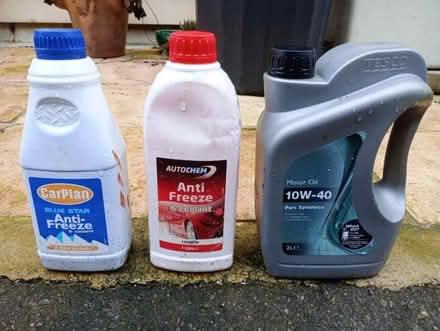 Photo of free Car oil and antifreeze (Stroud GL5) #1
