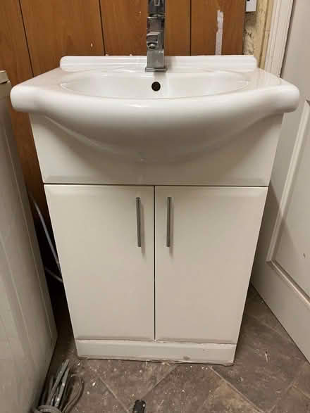 Photo of free ceramic sink & cupboard (Heaton Chapel SK4) #2