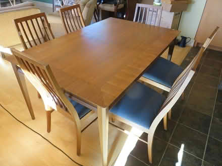 Photo of free Dining room table & chairs (Near Butler) #2