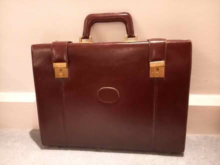 Photo of free Attache / briefcase (SM4) #3