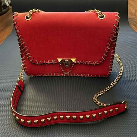 Photo of free Vegan Leather purses (Columbia) #2