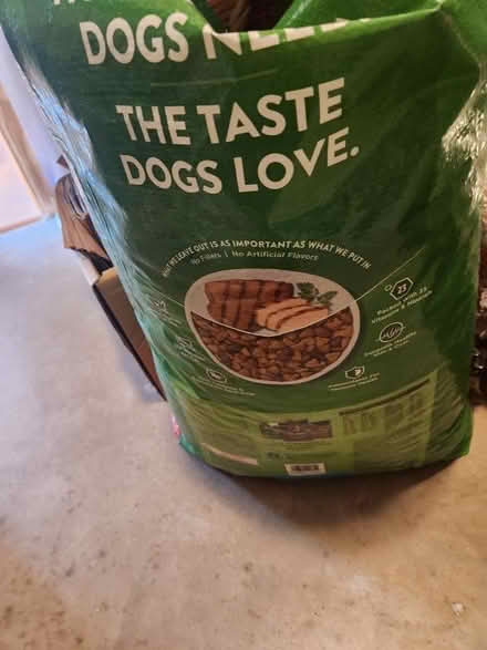 Photo of free Purina dog Chow (Grantsburg wi.) #1