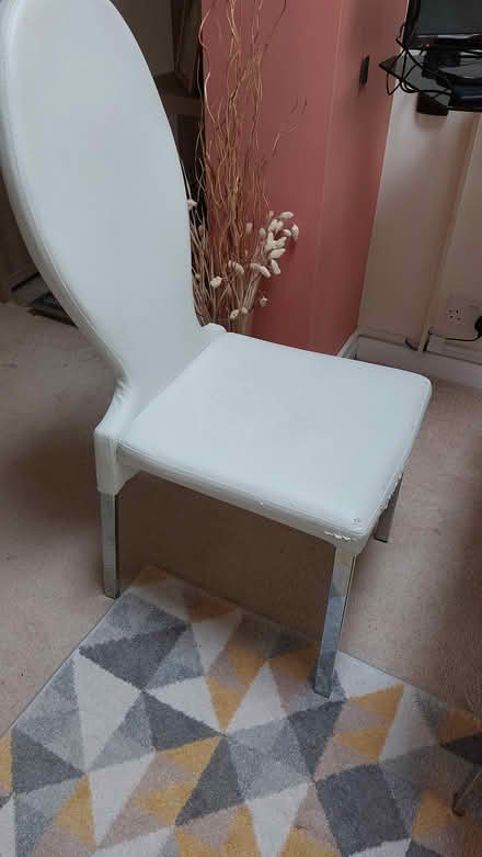 Photo of free 6 PU white dining chairs (Slough SL3) #1