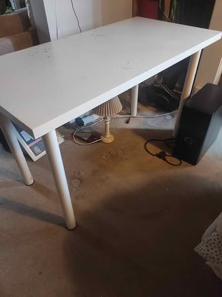 Photo of free Desk (LE17 nr Lutterworth /rugby) #1