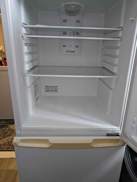 Photo of free 60/40 White Frigidaire Fridge Freezer (CT16) #2