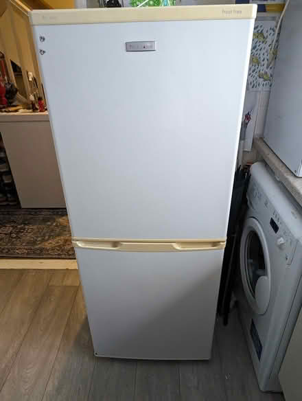 Photo of free 60/40 White Frigidaire Fridge Freezer (CT16) #4