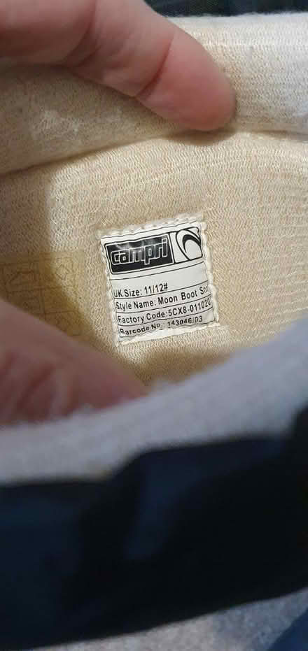 Photo of free Snow boots size 11 (repair (Kings Langley) #3