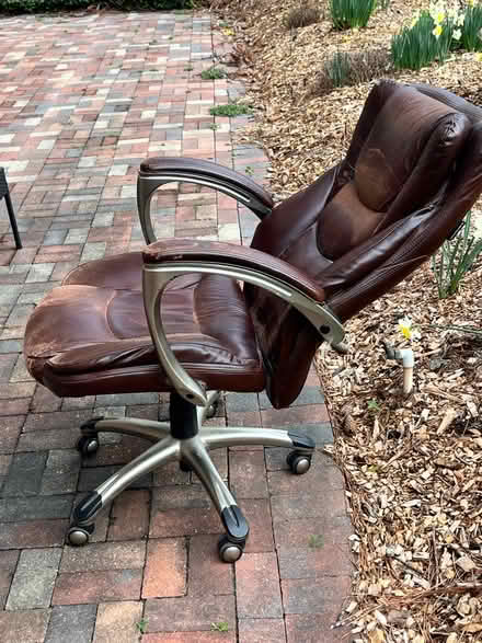 Photo of free Office Style Chair (VB - N Hampt/DiaSprgs Bside Es) #2