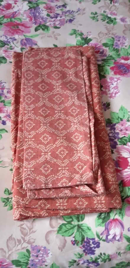 Photo of free Double Duvet Covers & Pillowcases (Waterlooville PO8) #3