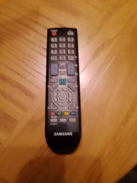 Photo of free Samsung TV (ME10) #4