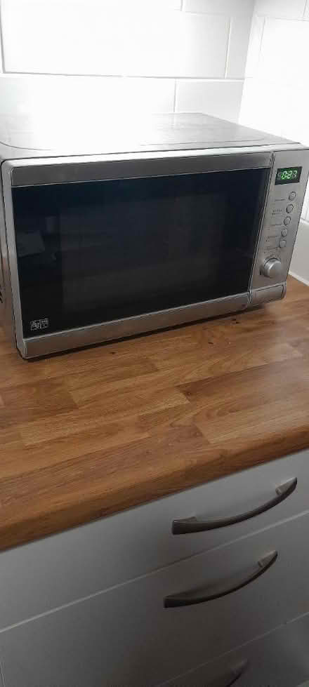 Photo of free Microwave (Ocean Terminal EH6) #1