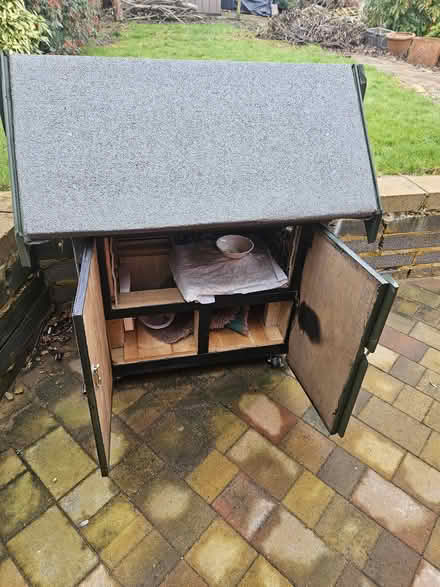 Photo of free Cat House (Croydon) #3