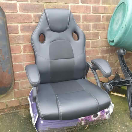 Photo of free New Gaming Chair Seat- No Base (Mansfield, NG18) #2