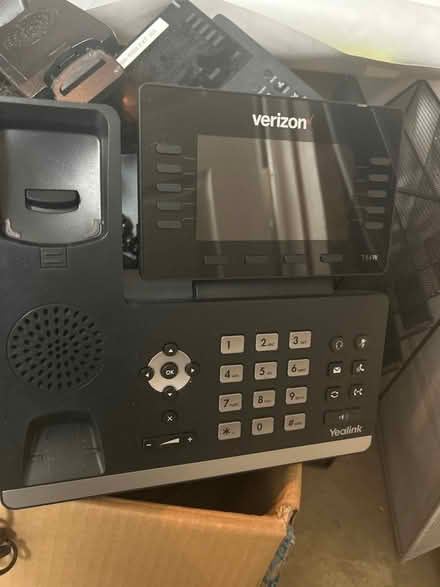Photo of free Verizon Yealink office phones (1590 Tamiami Trl S, Venice) #1