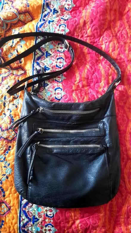 Photo of free Handbag (Aigburth L17) #1