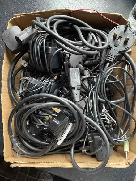 Photo of free mixed cables (S8 - Woodseats) #1
