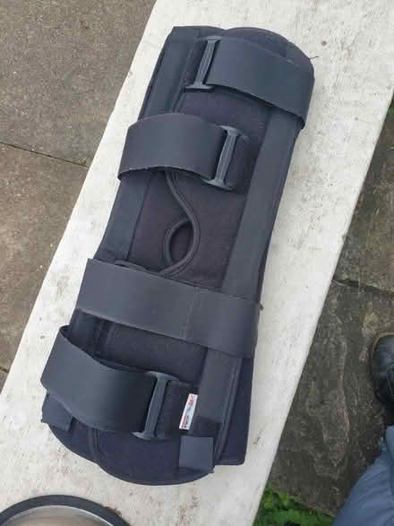 Photo of free Knee brace (N5, clissold park) #1