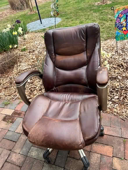 Photo of free Office Style Chair (VB - N Hampt/DiaSprgs Bside Es) #1