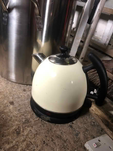 Photo of free Kettle (Headingley, LS6) #1